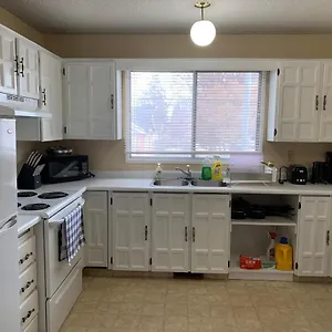 Mt Pleasant Nw 2 Bedrooms 500 Calgary
