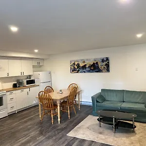 One Bedroom In Clayton Park Apartment