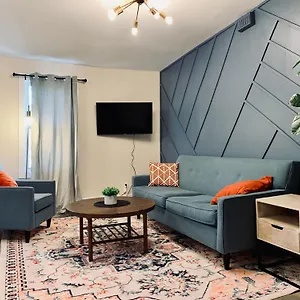 New Cozy& Stylish 2-bdrm, Close To Downtown, Unit #3 Apartment