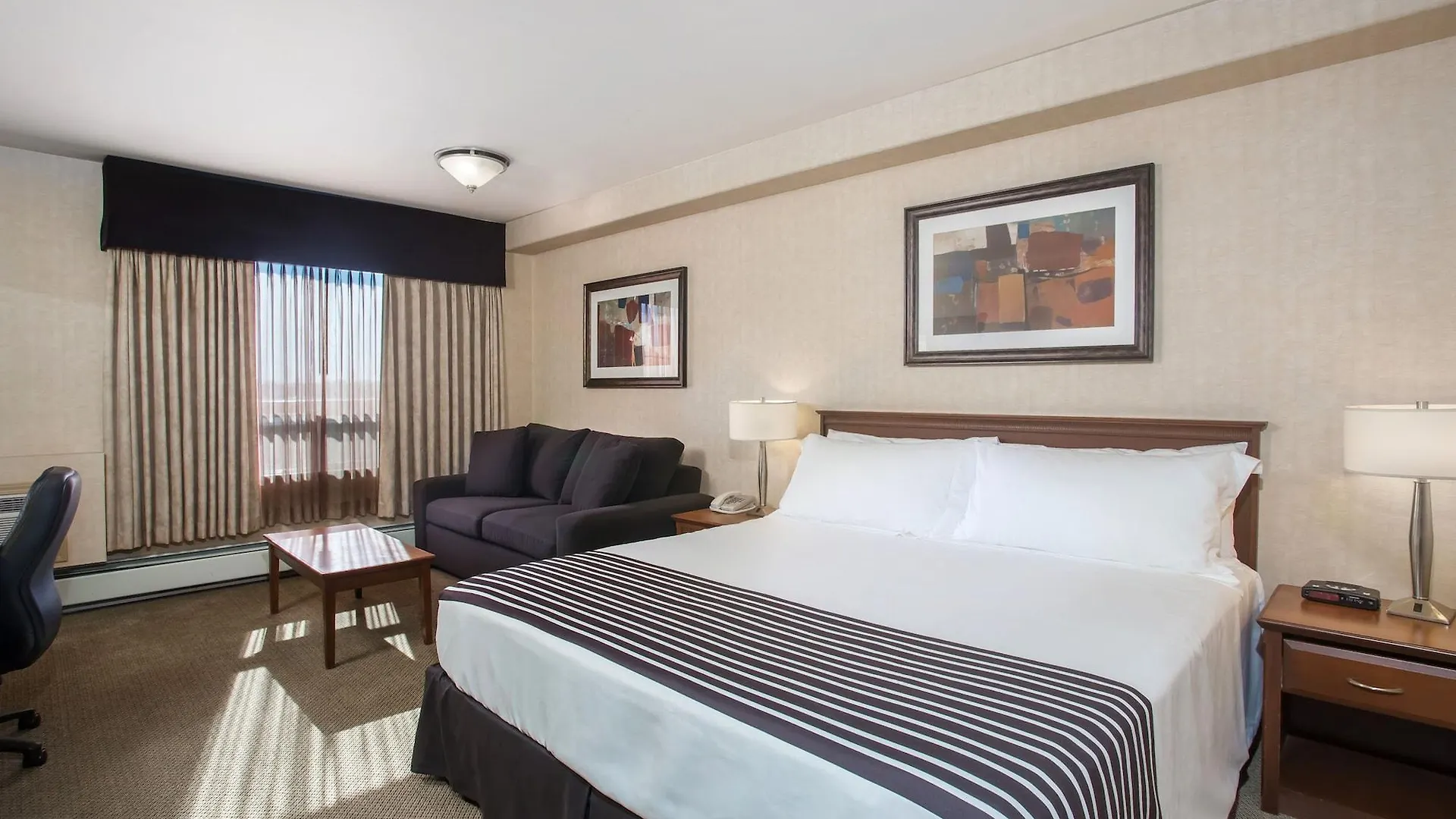Sandman Hotel Calgary Airport