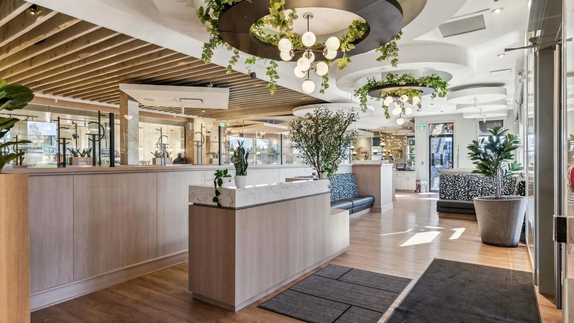 Sandman Hotel Calgary Airport 3*,