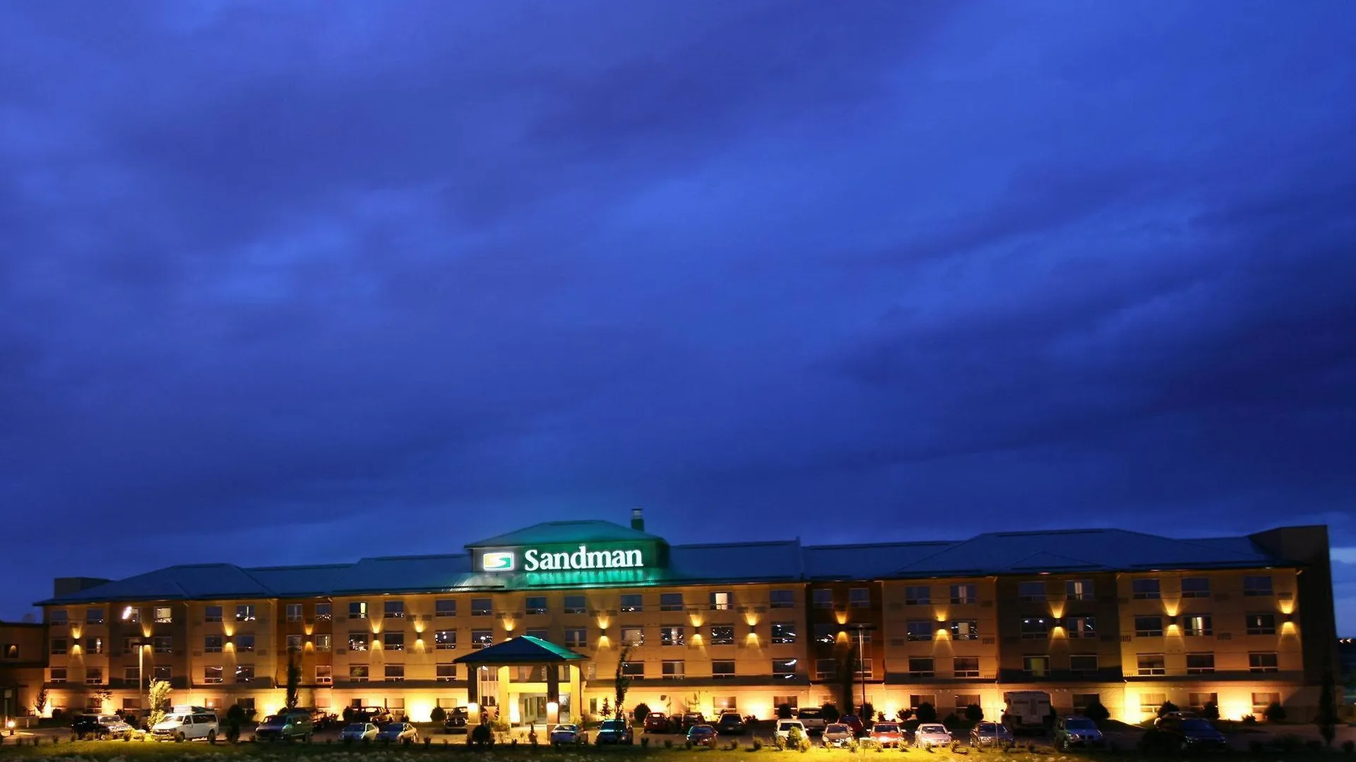 Sandman Hotel Calgary Airport 3*,