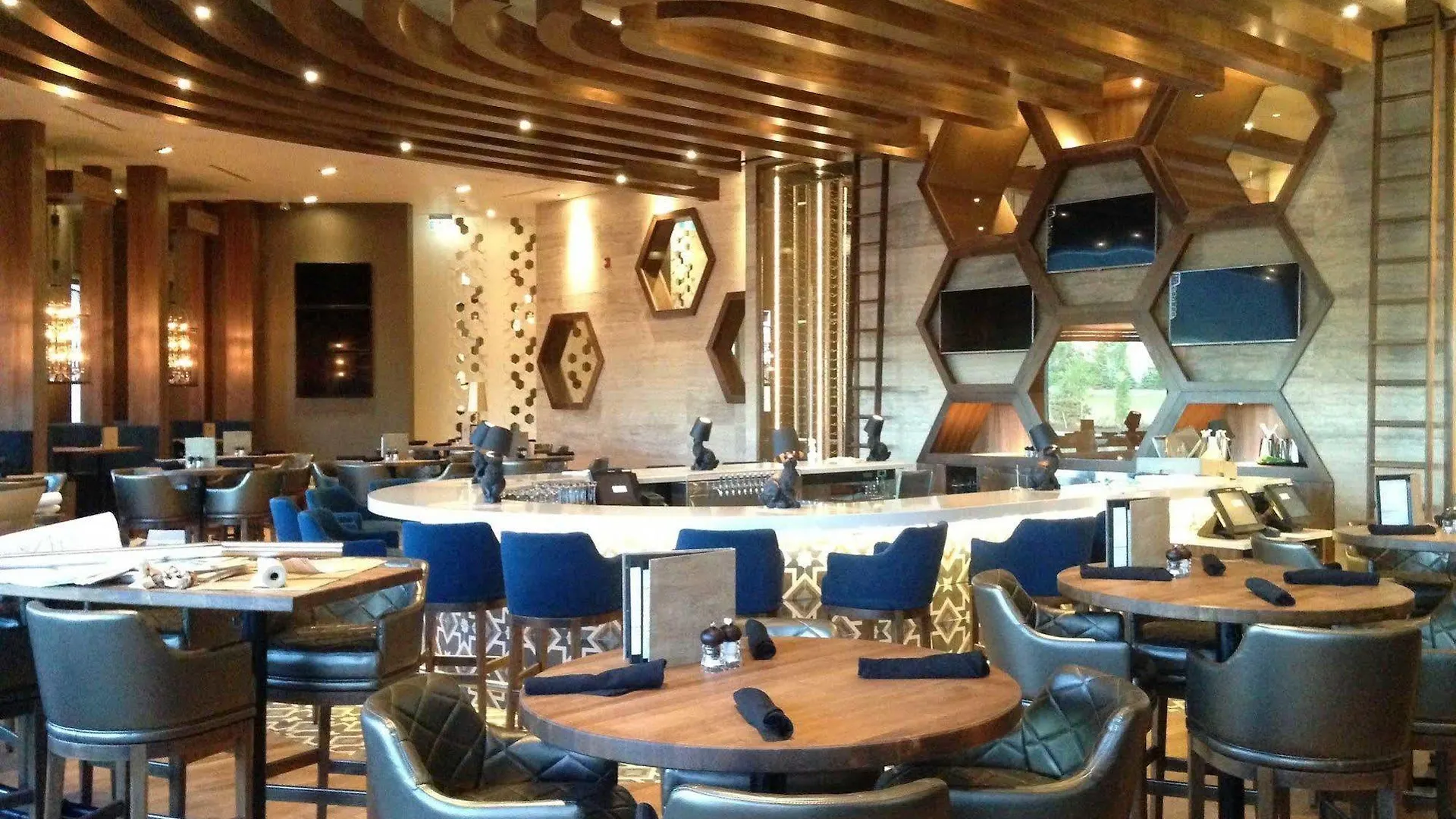 Sandman Hotel Calgary Airport Canada