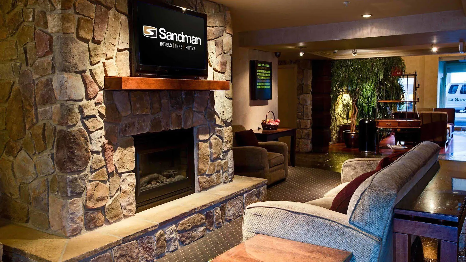 Sandman Hotel Calgary Airport