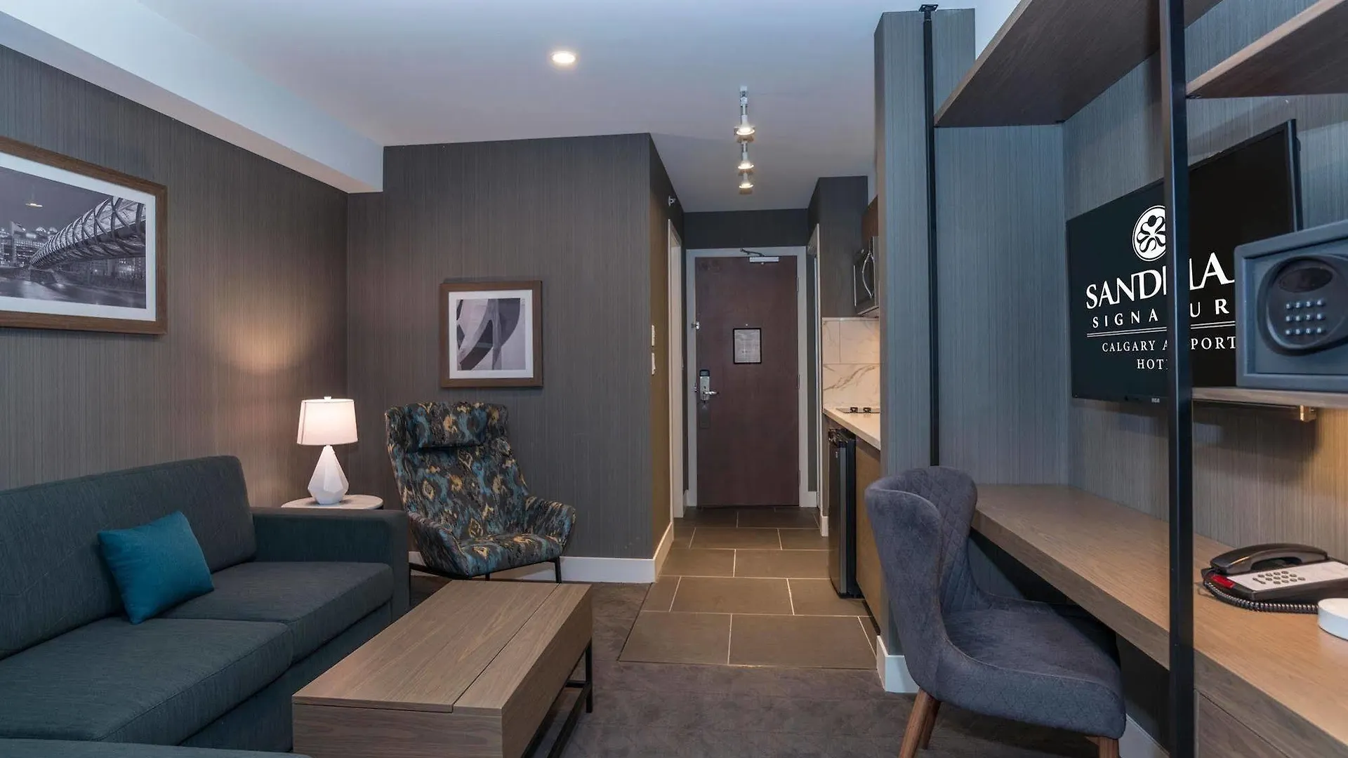 Sandman Hotel Calgary Airport